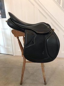 Beautiful Black Saddle